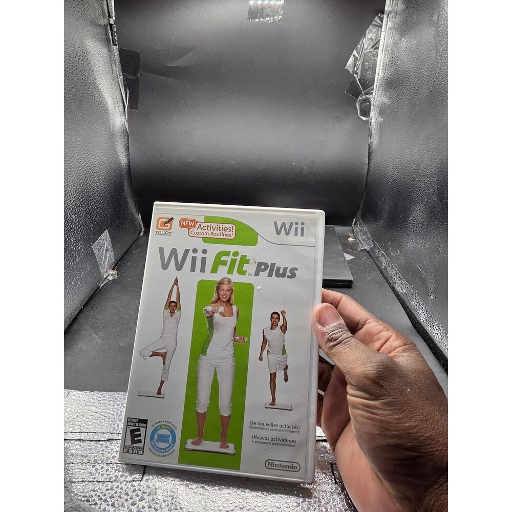 Wii Fit Plus Nintendo Wii Game – Complete – Tested & Working